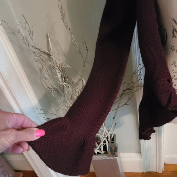 Moda International vintage sweater hp🔥🔥🔥 - Picture 4 of 7